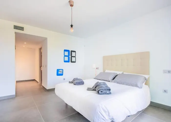 New Modern Elviria, Mairena Pool Bbq&views Вилла