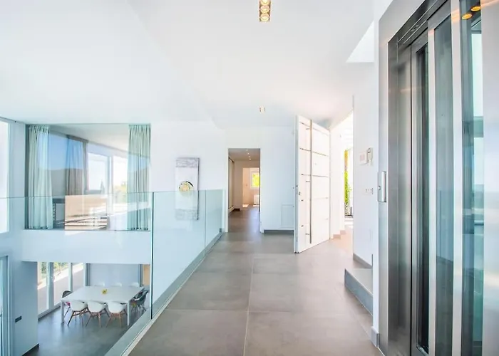 New Modern Elviria, Mairena Pool Bbq&views Вилла Марбелья