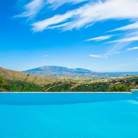 New Modern Elviria, Mairena Pool Bbq&views Villa *