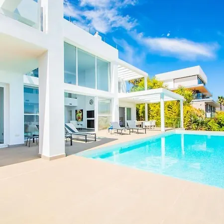New Modern Elviria, Mairena Pool Bbq&views 빌라 마르베야