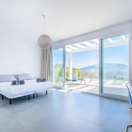 New Modern Elviria, Mairena Pool Bbq&views * Marbella