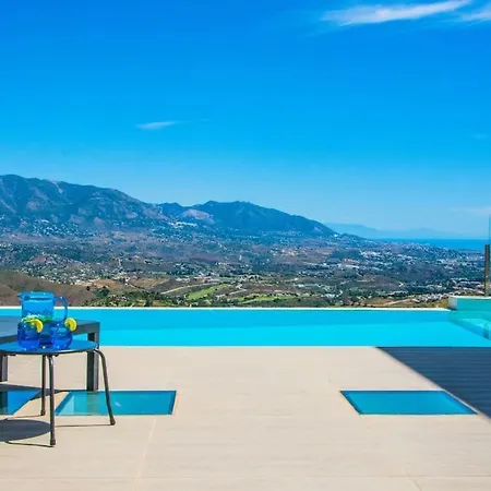 New Modern Elviria, Mairena Pool Bbq&views Villa Marbella