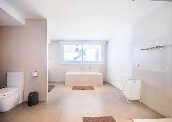 New Modern Elviria, Mairena Pool Bbq&views 빌라