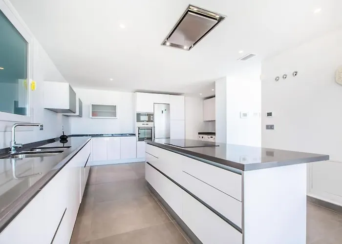 New Modern Elviria, Mairena Pool Bbq&views 빌라