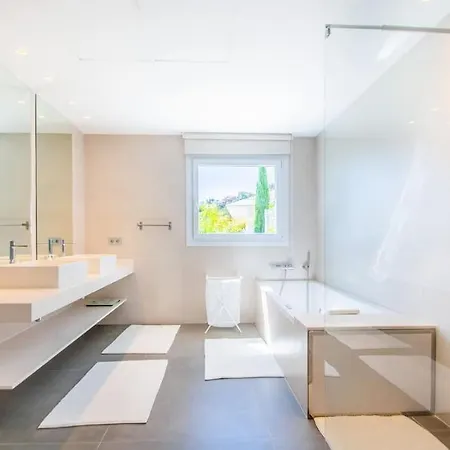 New Modern Elviria, Mairena Pool Bbq&views