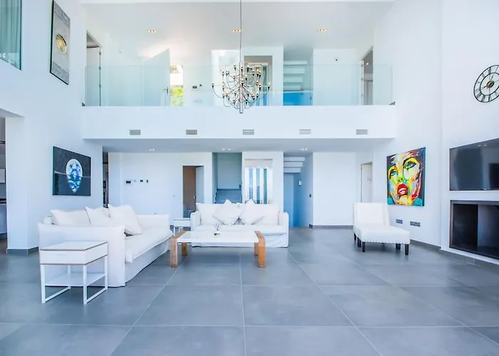 New Modern Elviria, Mairena Pool Bbq&views Villa *